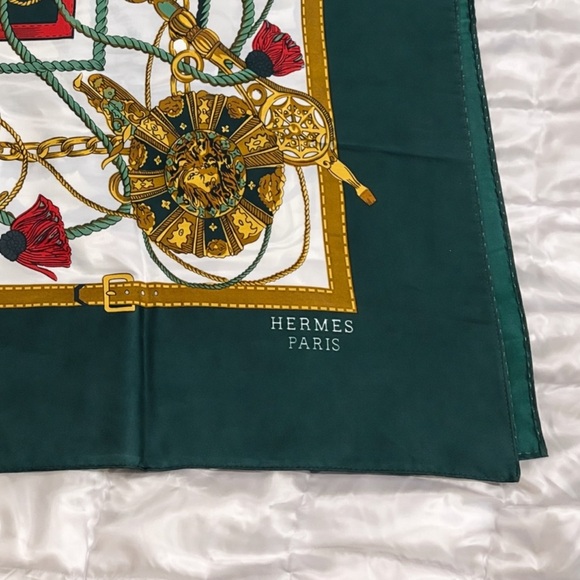 Hermes Paris 100% Silk Scarf Vintage Equestrian Gorgeous.. see many photos - Picture 15 of 15